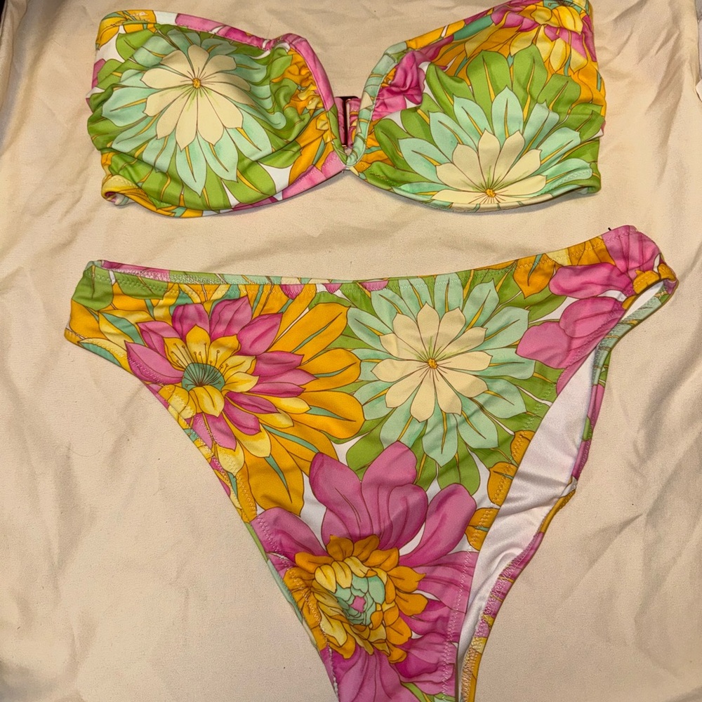 3 bikini sets
